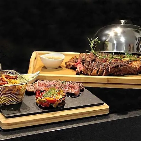 La Pura Vida 34 酒店 5*